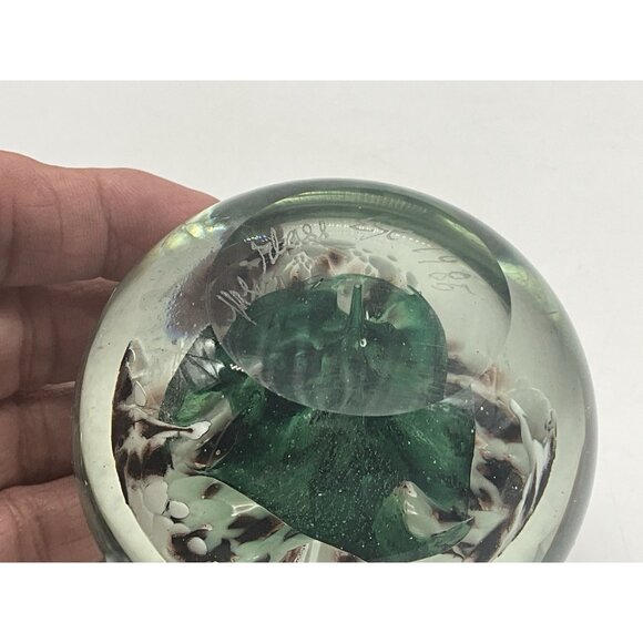 Hand Blown Glass Paperweight by The Glass Eye 1985 Etched Signed Floral Interior - Picture 13 of 16